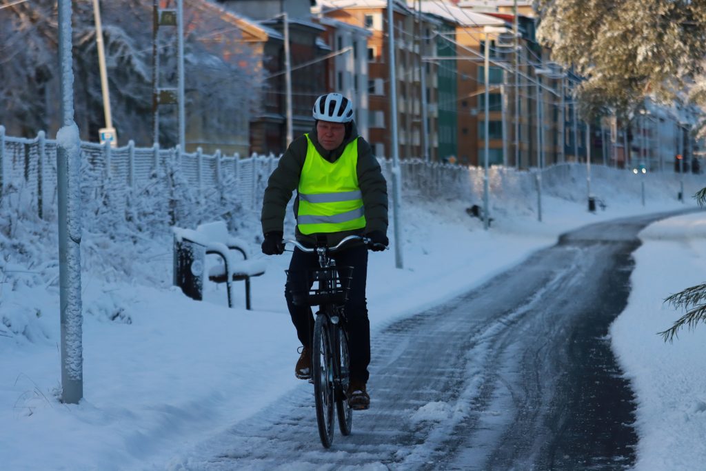 bisiklet parlak kıyafet