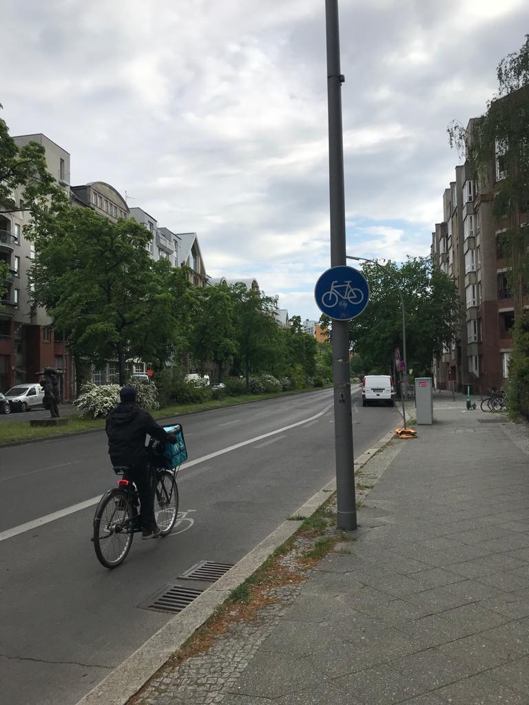 Berlin bisiklet yolu